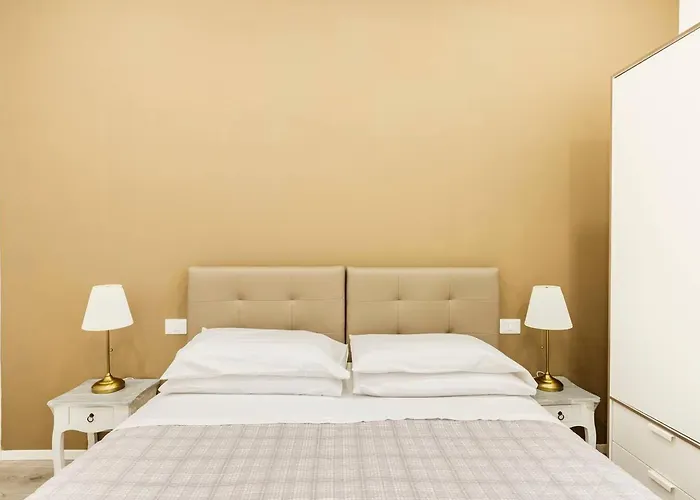 Don Mimi 4* نابولي