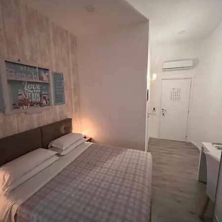 Don Mimi 4* Napels